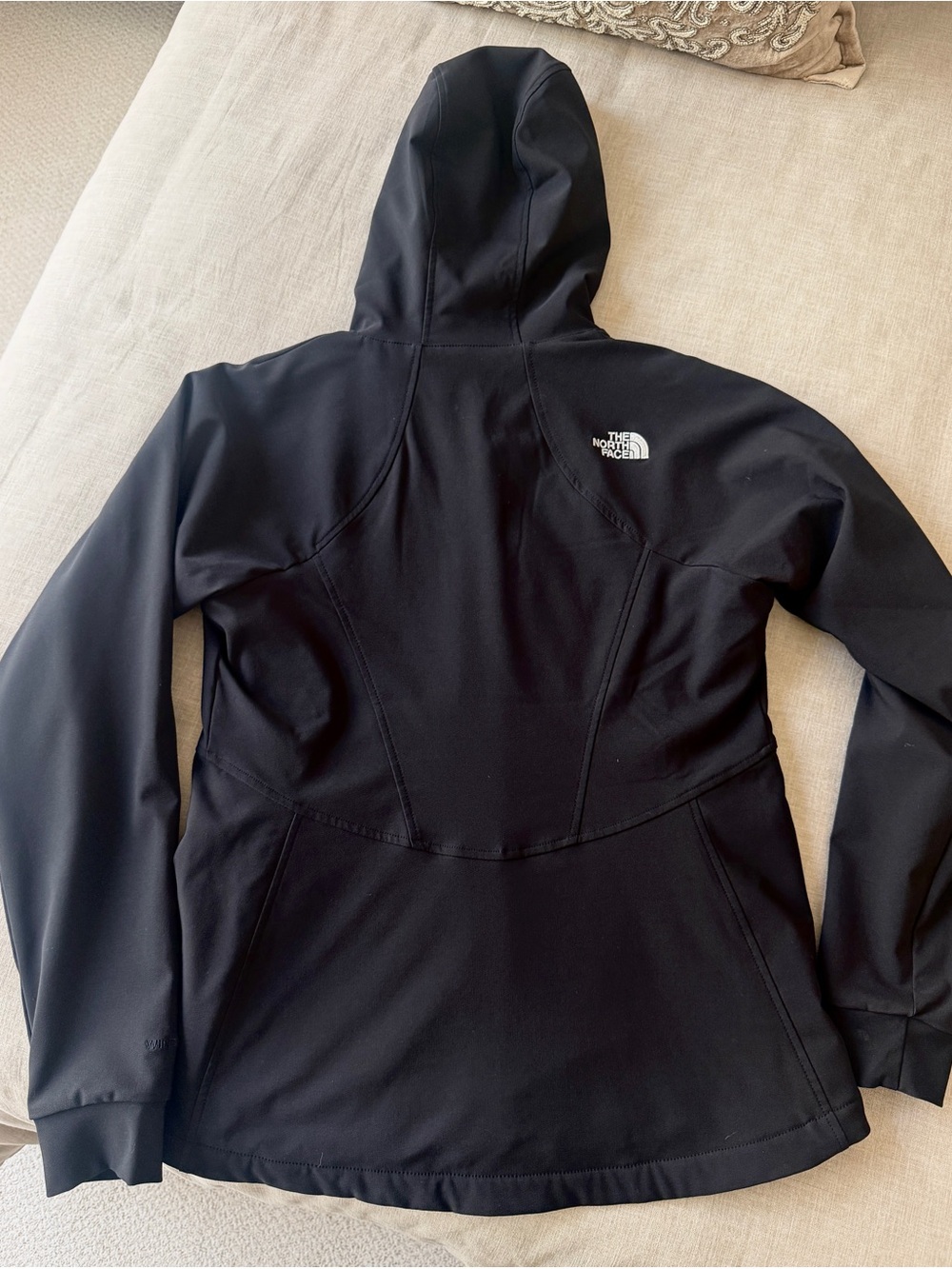 The North Face Women's Black Hooded Softshell Jacket Size M - Picture 3 of 7